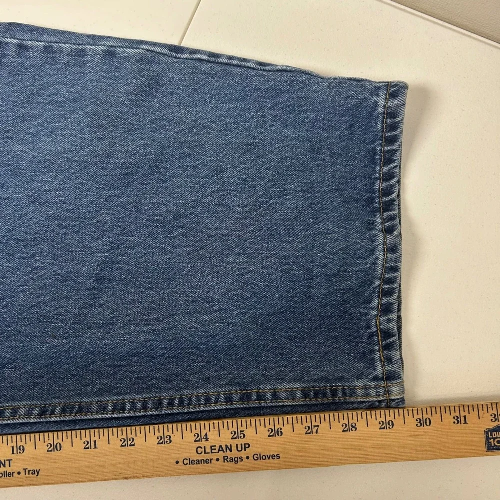 Levi's 550 Relaxed Fit Jeans Men 52x30 Medium Wash Blue Tapered Leg Denim